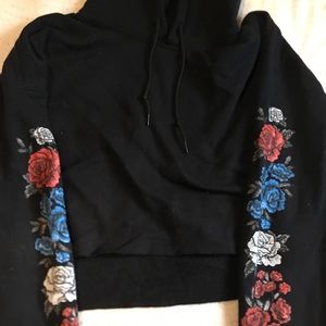 Rue 21 crop top hoodie